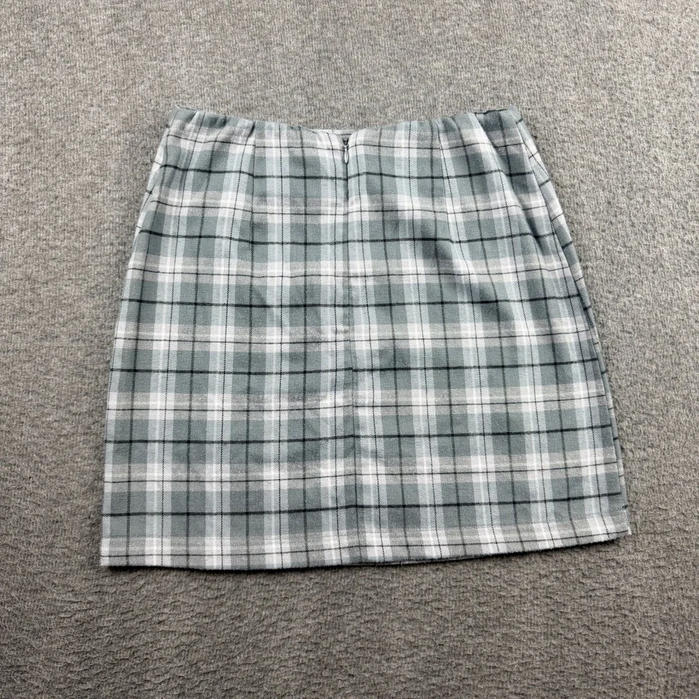 Eyeshadow Gray Plaid Mini Skirt with Front Slits Size 7 Women's Casual Preppy - Picture 2 of 8